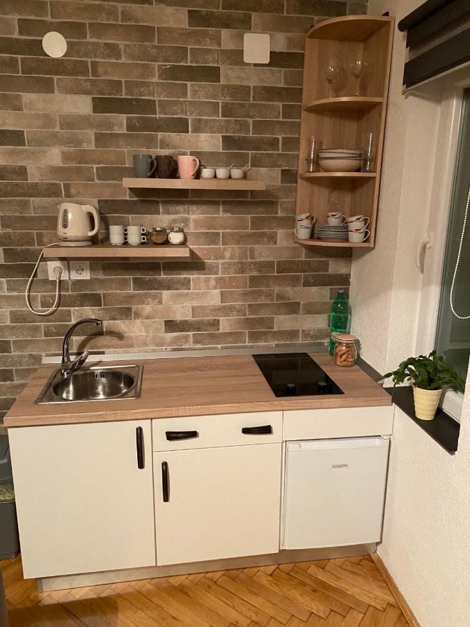 Apartman Lovric Ðakovo Buitenkant foto