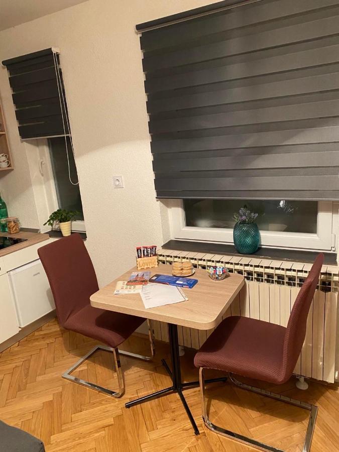 Apartman Lovric Ðakovo Buitenkant foto